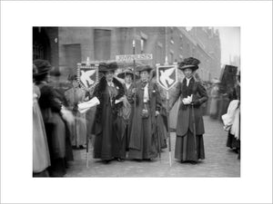 Suffragette procession of Journalists: 1909