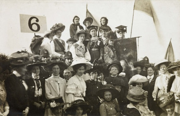 Irish Suffragettes taking part in a procession: c.1908